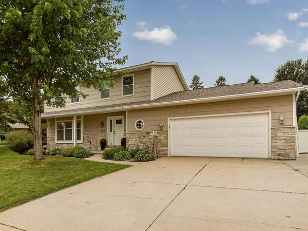 819 3 1/2 Avenue NW, Byron, MN 55920