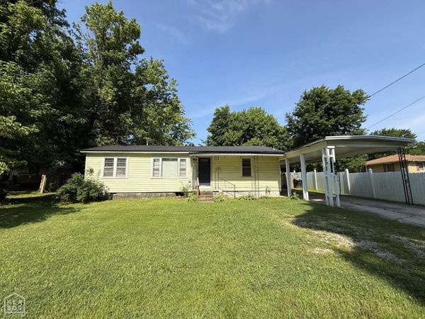 852 Circle Drive, Piggott, AR 72454