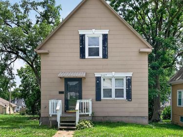 3417 Seward Street, Omaha, NE 68111