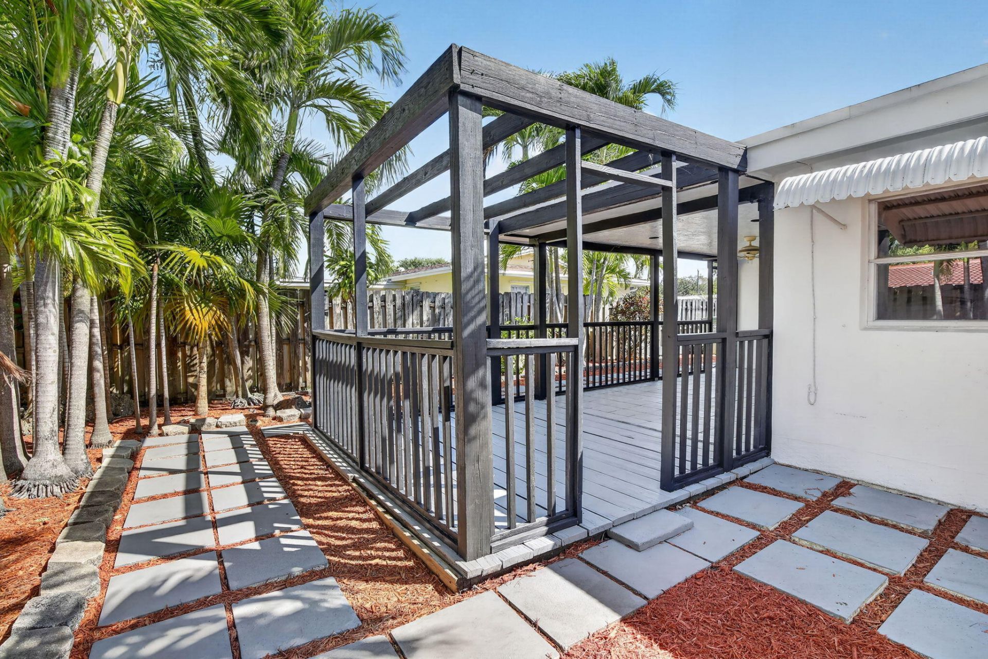 5731 NE 17th Terrace, Fort Lauderdale, FL 33334 Photo