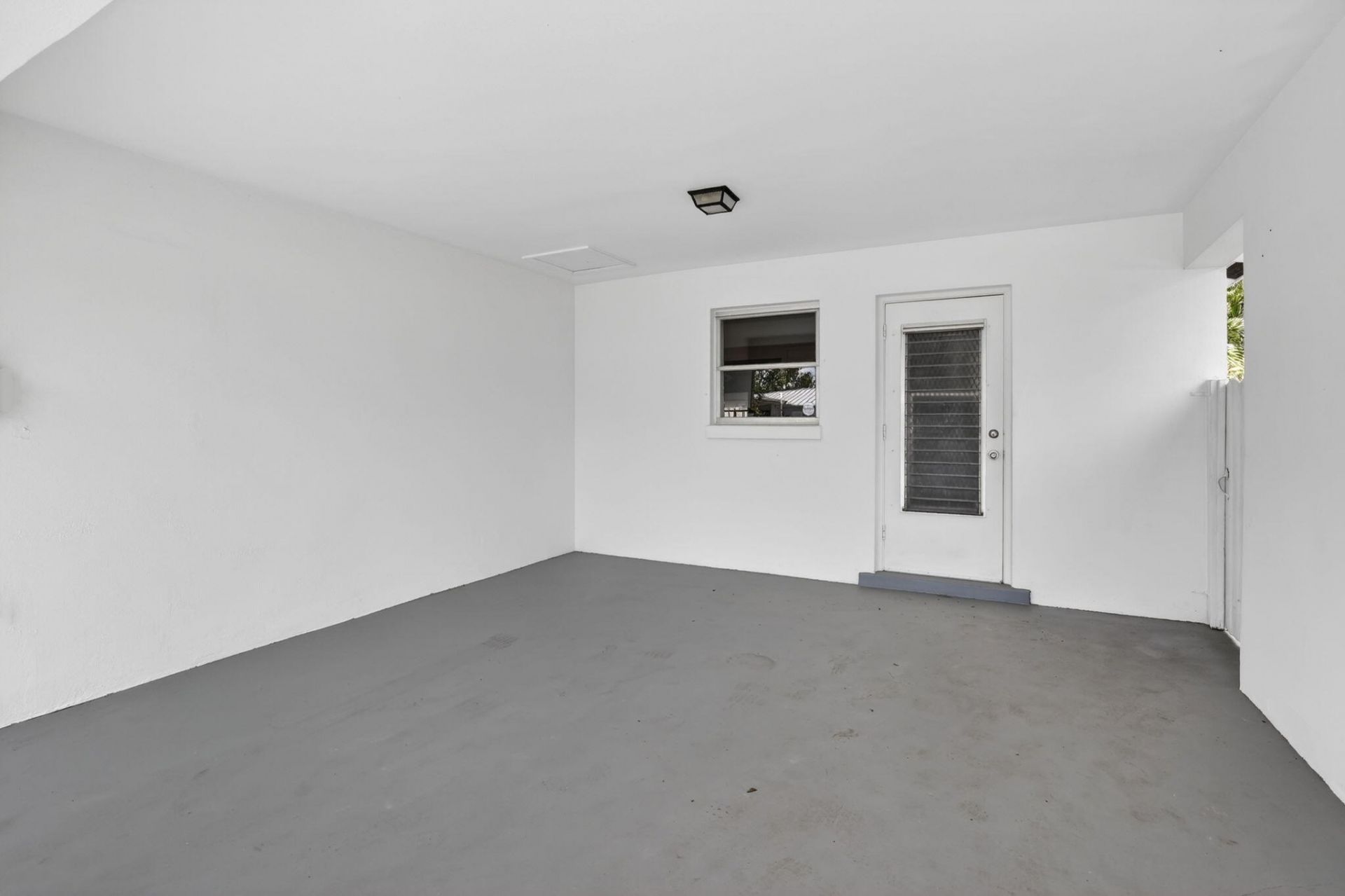 5731 NE 17th Terrace, Fort Lauderdale, FL 33334 Photo