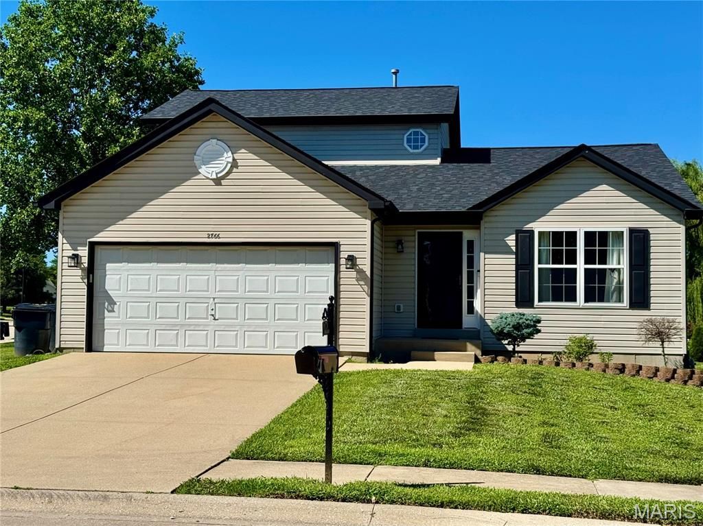 2766 Brookmeadow Drive , Belleville, IL 62221 Main Photo