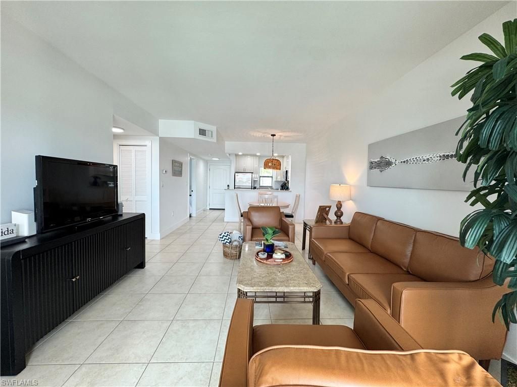 801 River Point Dr, Unit 206A, Naples, FL 34102 Photo