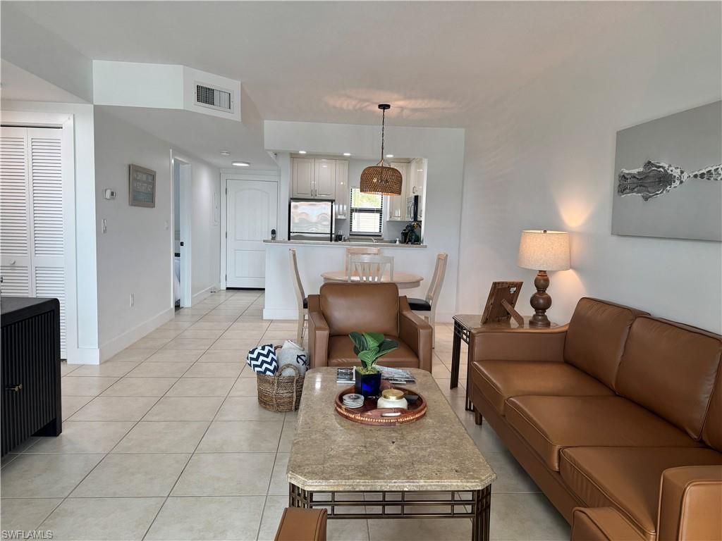 801 River Point Dr, Unit 206A, Naples, FL 34102 Photo