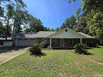 5783 Kabel Dr Milton, FL 32570