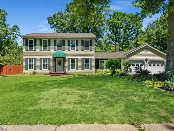 1545 Woodlake Boulevard , Stow, OH 44224