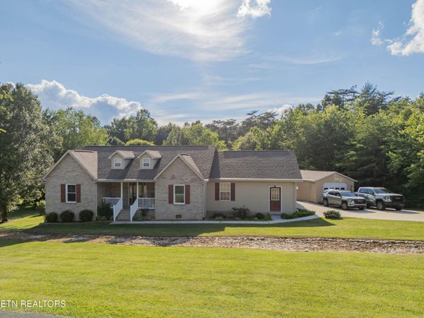 542 Sunset Ridge Drive, Crossville, TN 38571