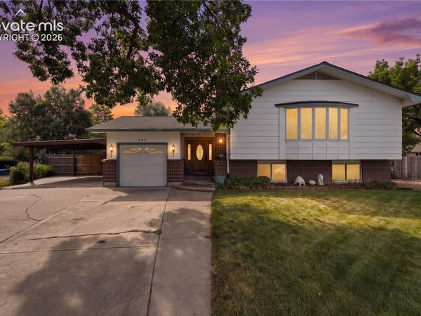 201 Dexter Street, Colorado Springs, CO 80911