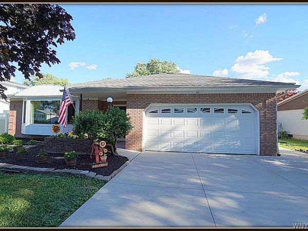 51 Swanson , Buffalo, NY 14221