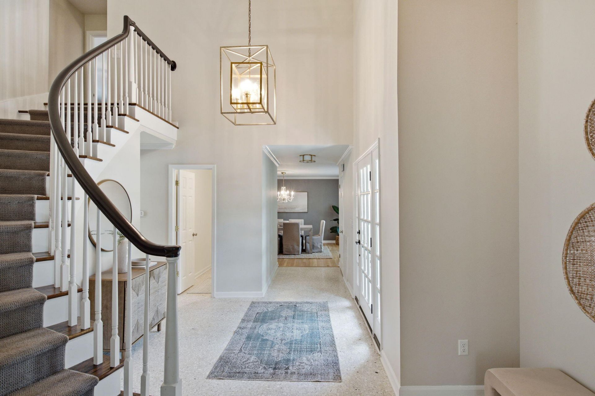 710 Creekside Drive Photo 11