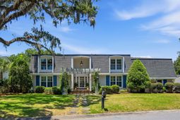 710 Creekside Drive photo 4