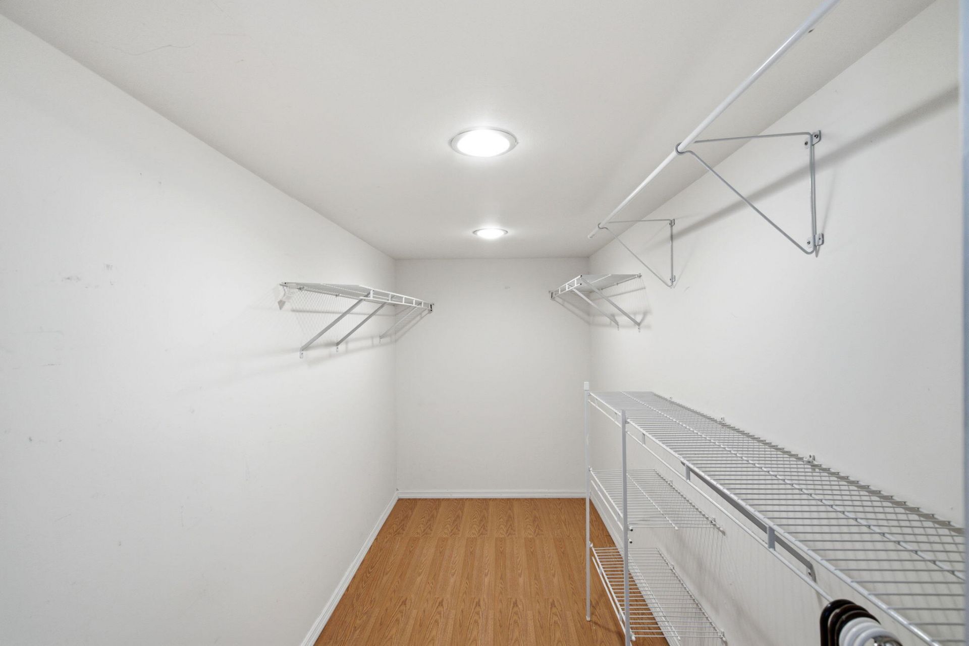 710 Creekside Drive Photo 41