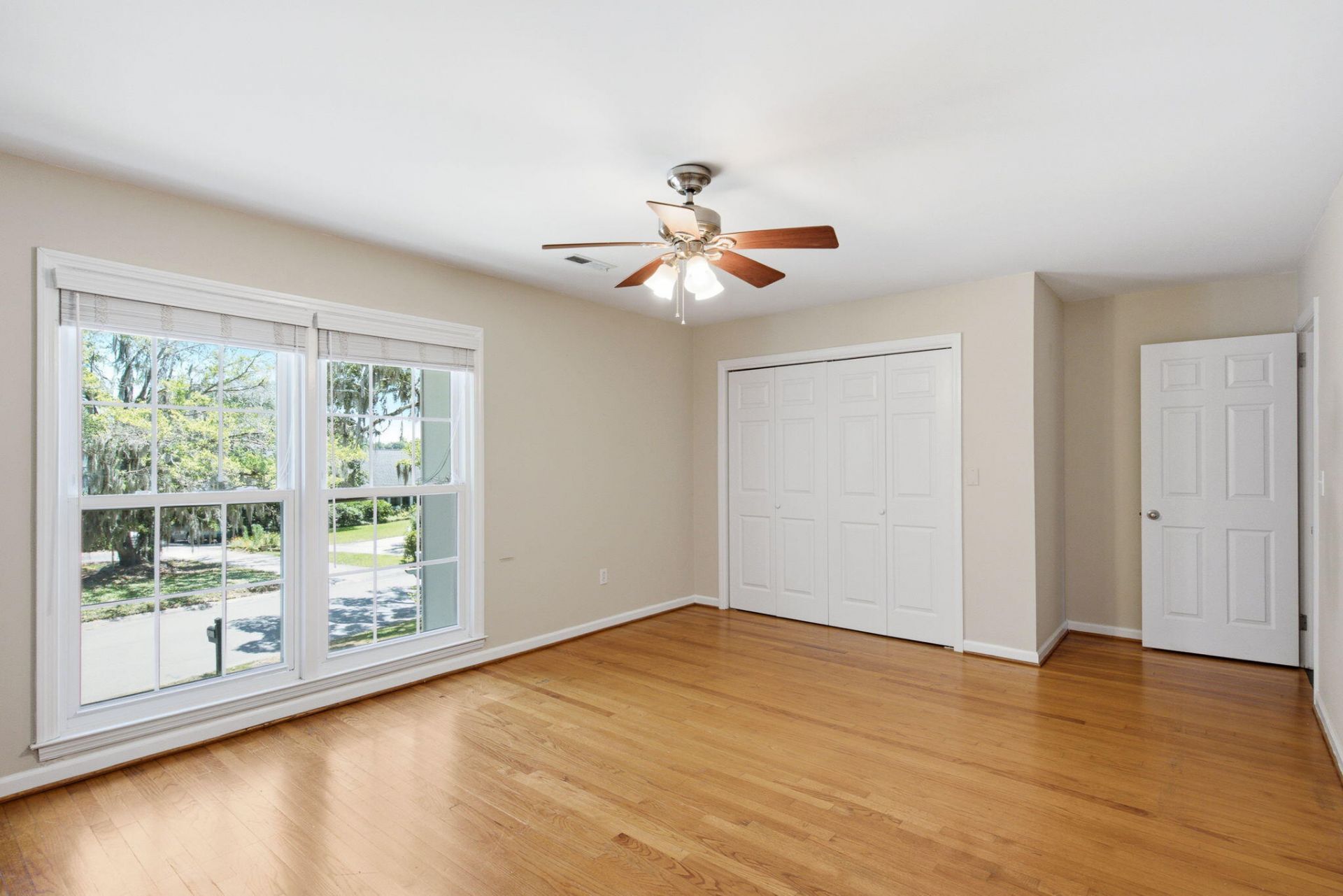 710 Creekside Drive Photo 43