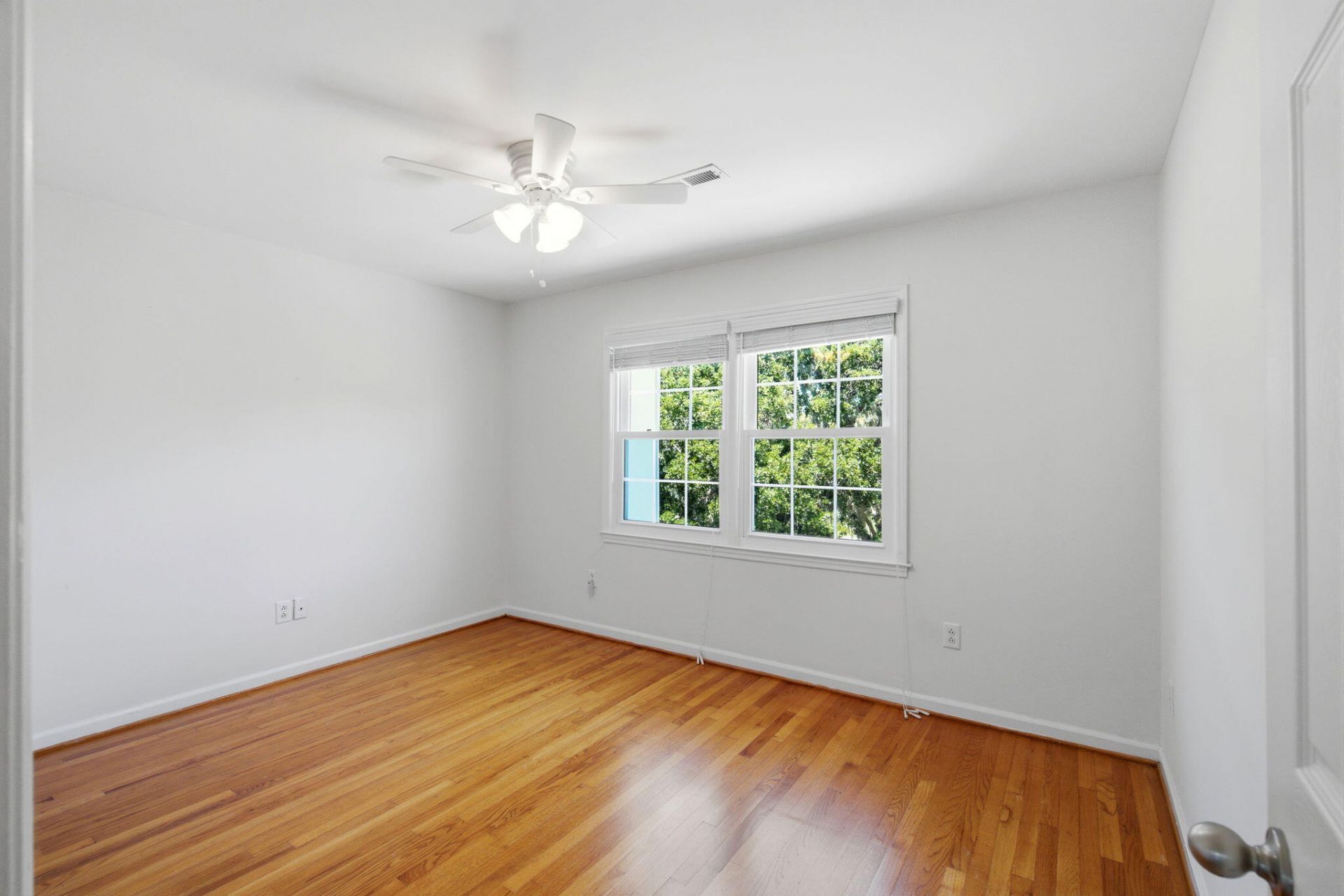 710 Creekside Drive Photo 46
