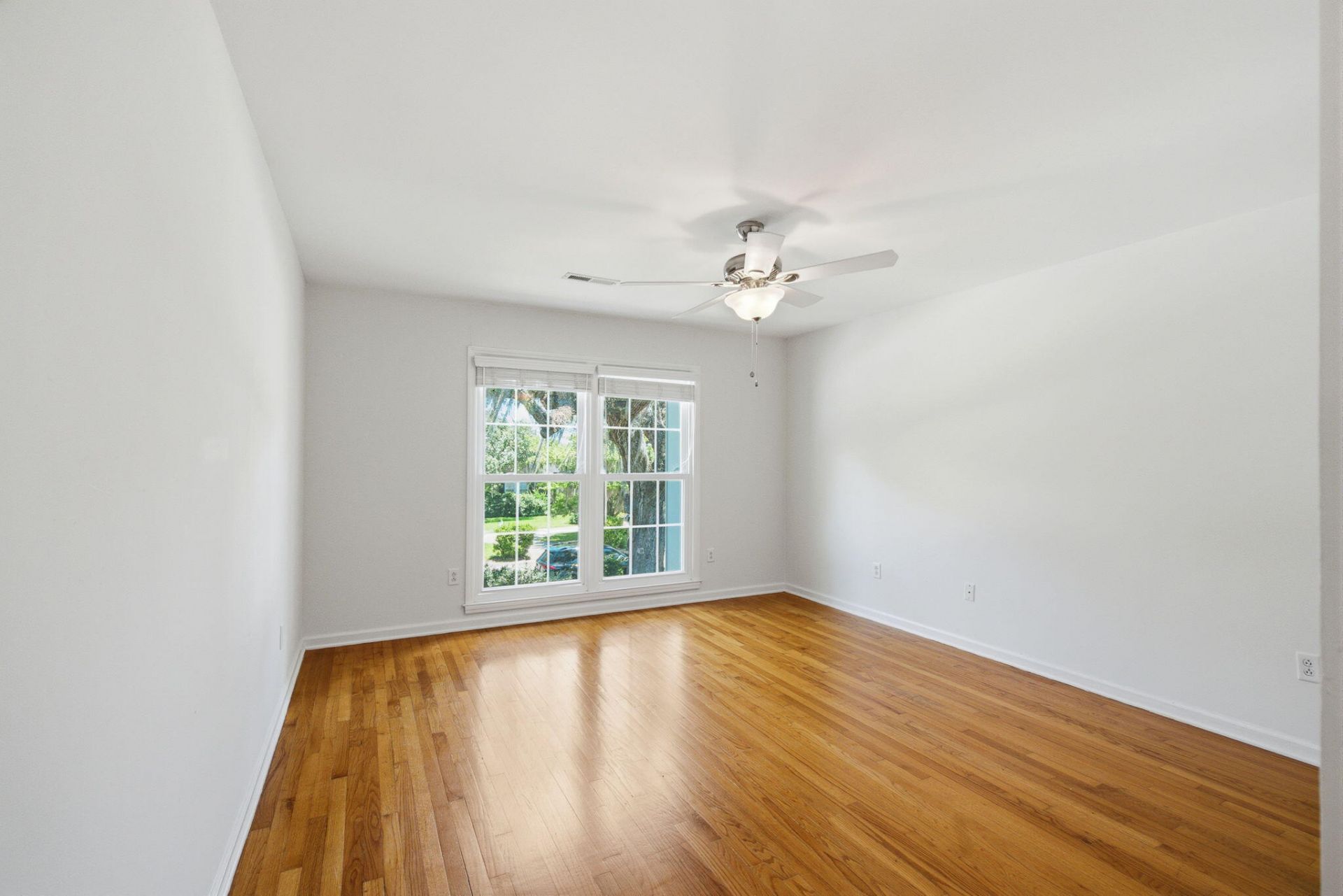 710 Creekside Drive Photo 47