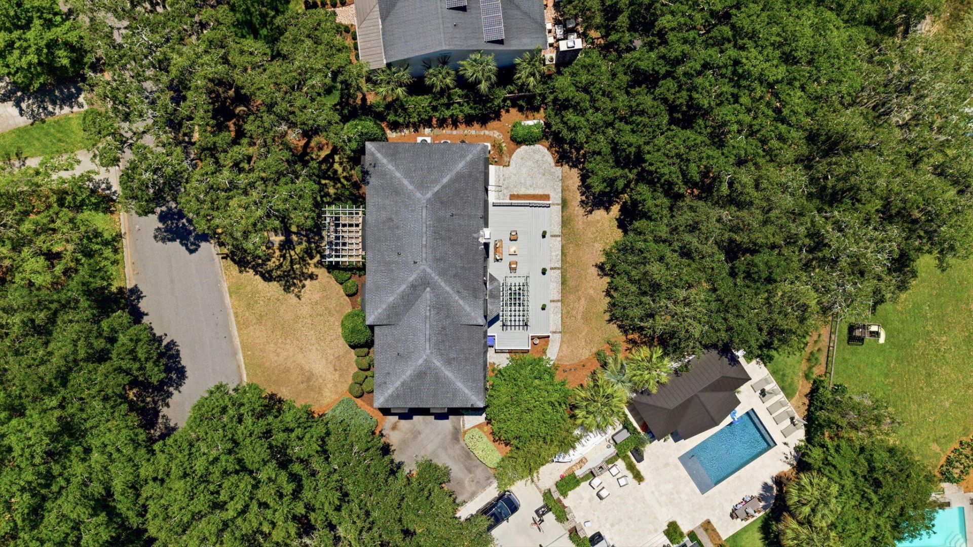 710 Creekside Drive Photo 7