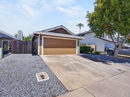 7157 Springmont Dr, Elk Grove, CA 95758 Photo