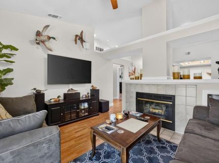 7157 Springmont Dr, Elk Grove, CA 95758 Photo