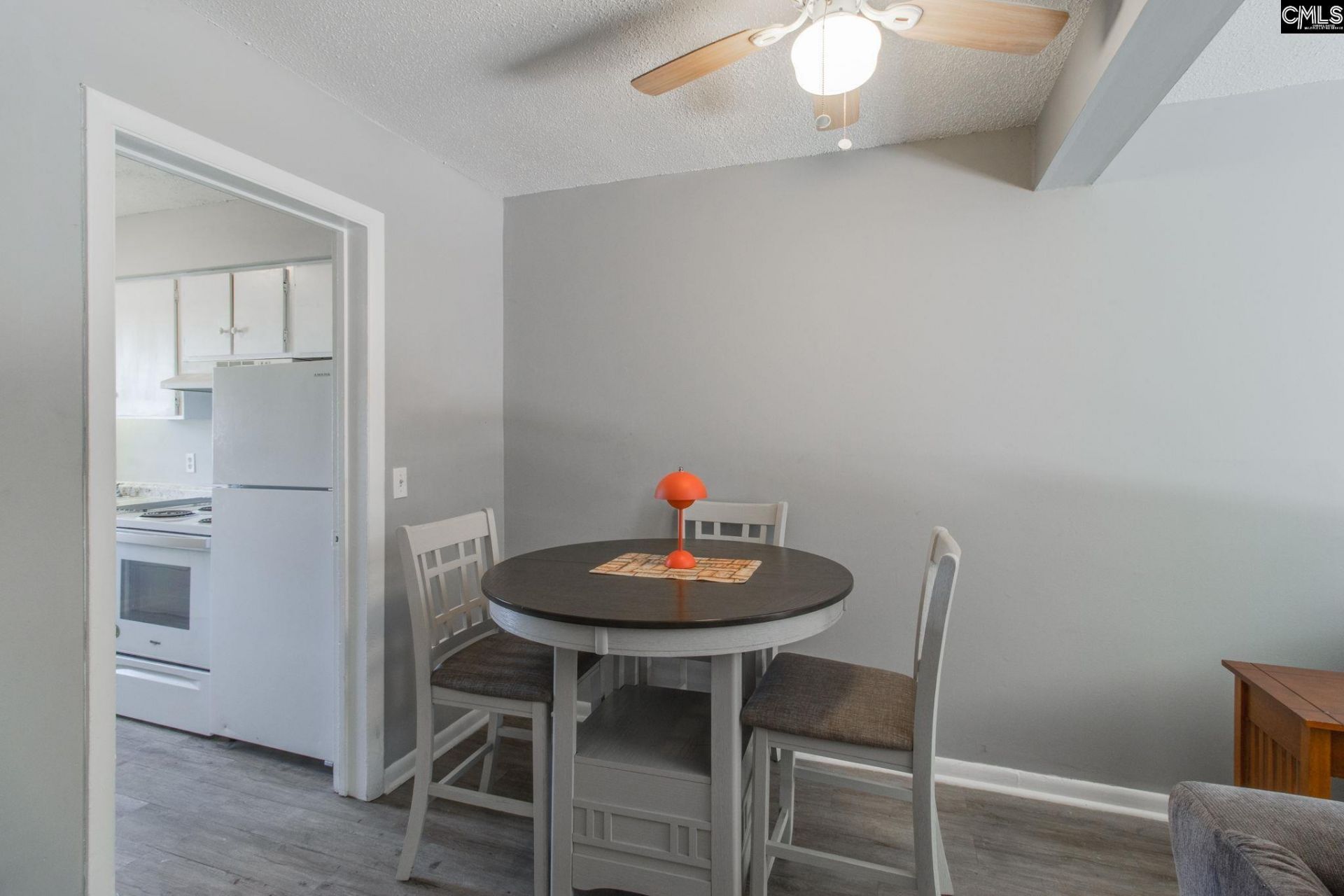 308 Percival Road  Photo 10