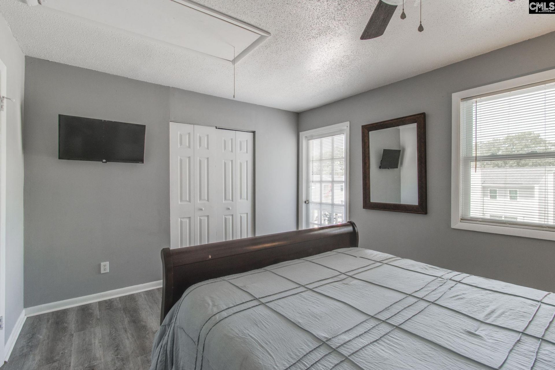 308 Percival Road  Photo 19