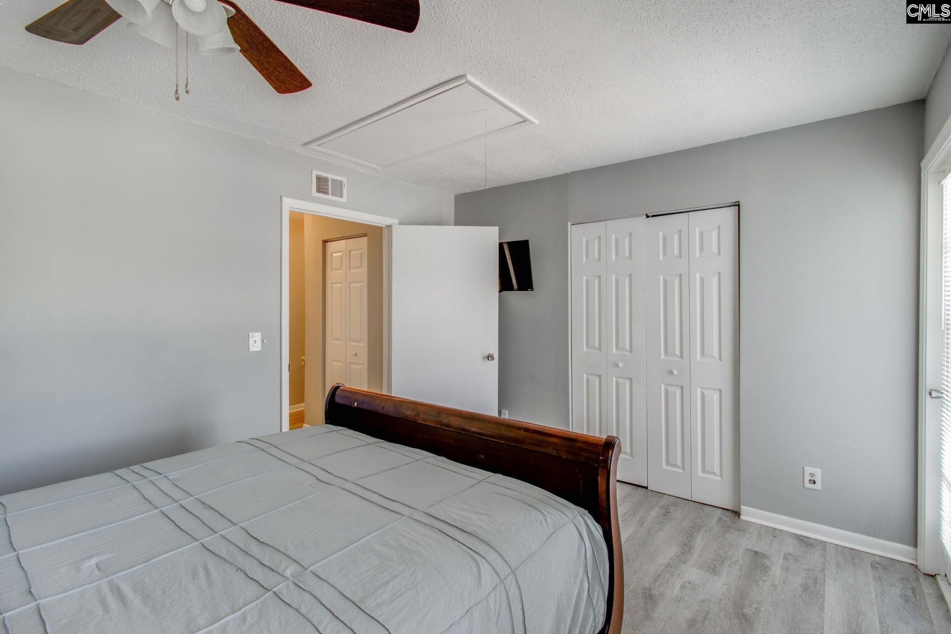 308 Percival Road  Photo 20