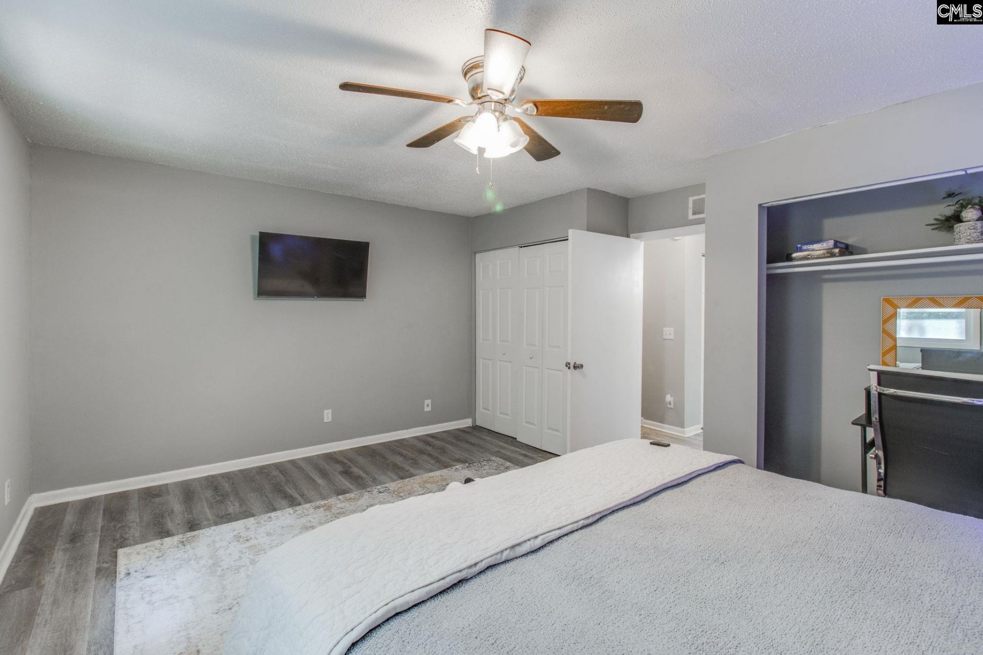 308 Percival Road  Photo 24