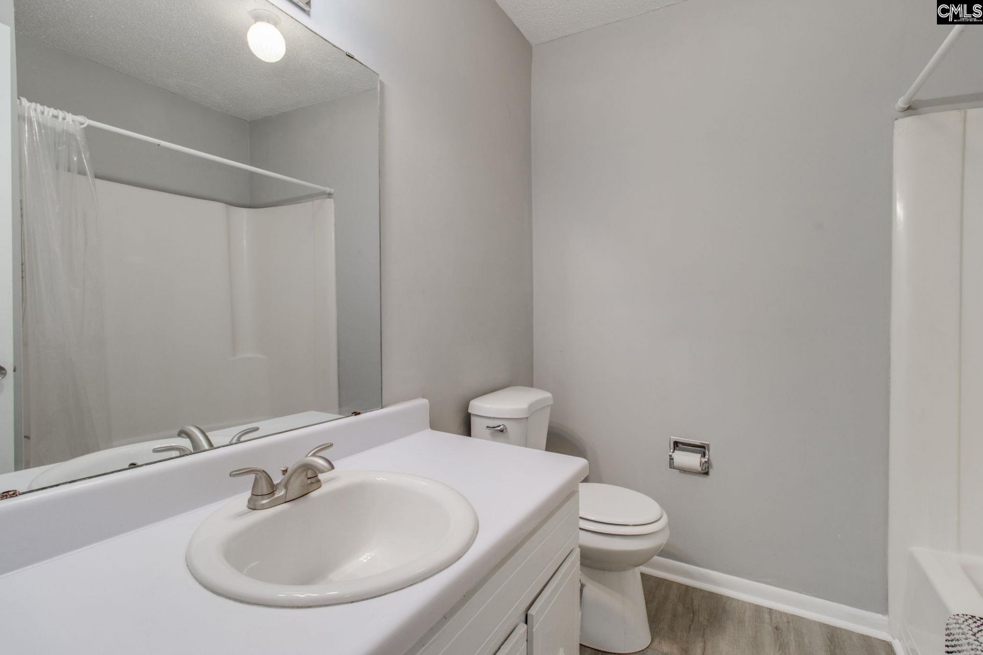 308 Percival Road  Photo 25