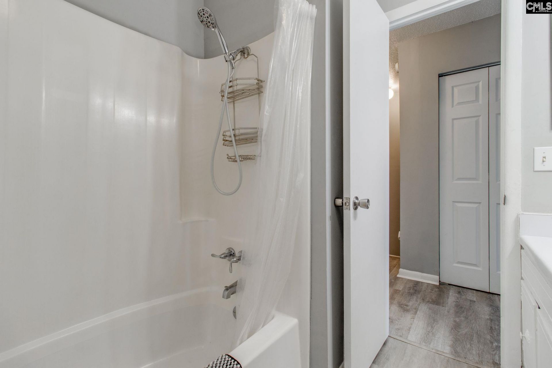 308 Percival Road  Photo 26
