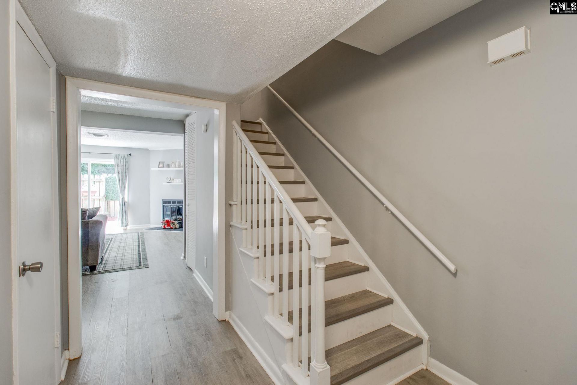308 Percival Road  Photo 5