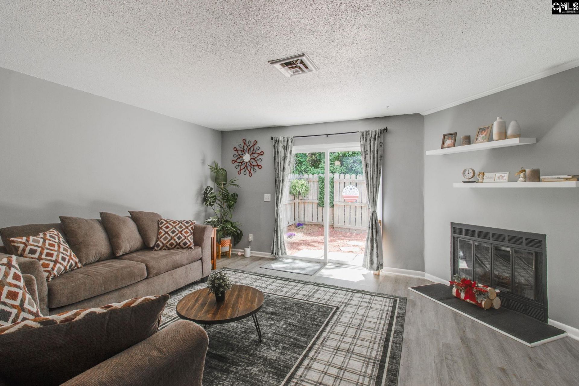 308 Percival Road  Photo 6