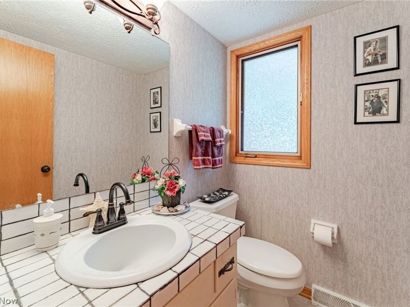 8515 Scenicridge Avenue NW, Clinton, OH 44216 Photo 15