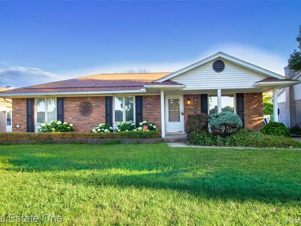 4300 Connie Drive, Sterling Heights, MI 48310
