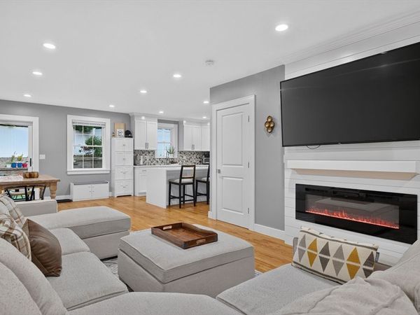 248 Washington St, Unit -, Dedham, MA 02026