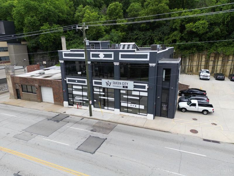 1635 Reading Road, Cincinnati, OH 45202 Photo 2