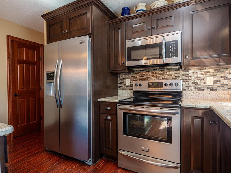 25 Fieldcrest Drive, Centerburg, OH 43011 Photo 13