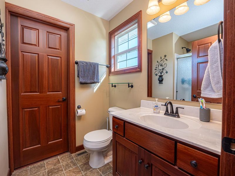 25 Fieldcrest Drive, Centerburg, OH 43011 Photo 24