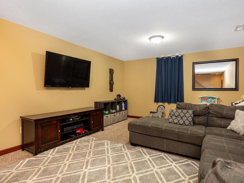 25 Fieldcrest Drive, Centerburg, OH 43011 Photo 27