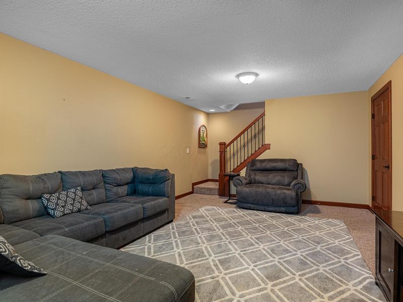 25 Fieldcrest Drive, Centerburg, OH 43011 Photo 28