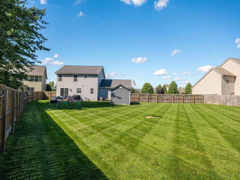 25 Fieldcrest Drive, Centerburg, OH 43011 Photo 4