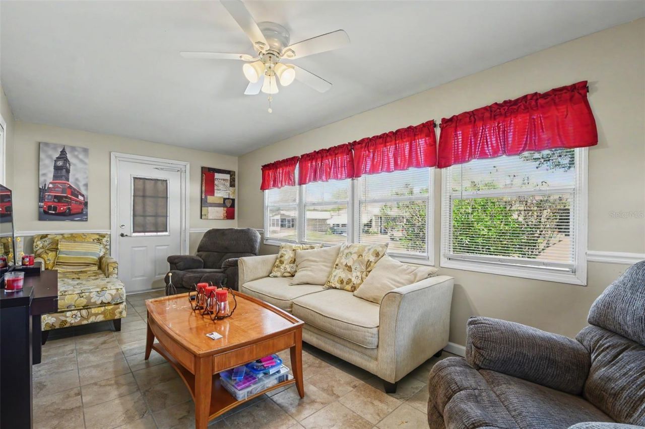 3902 Julie Drive, Wesley Chapel, FL 33543 Photo