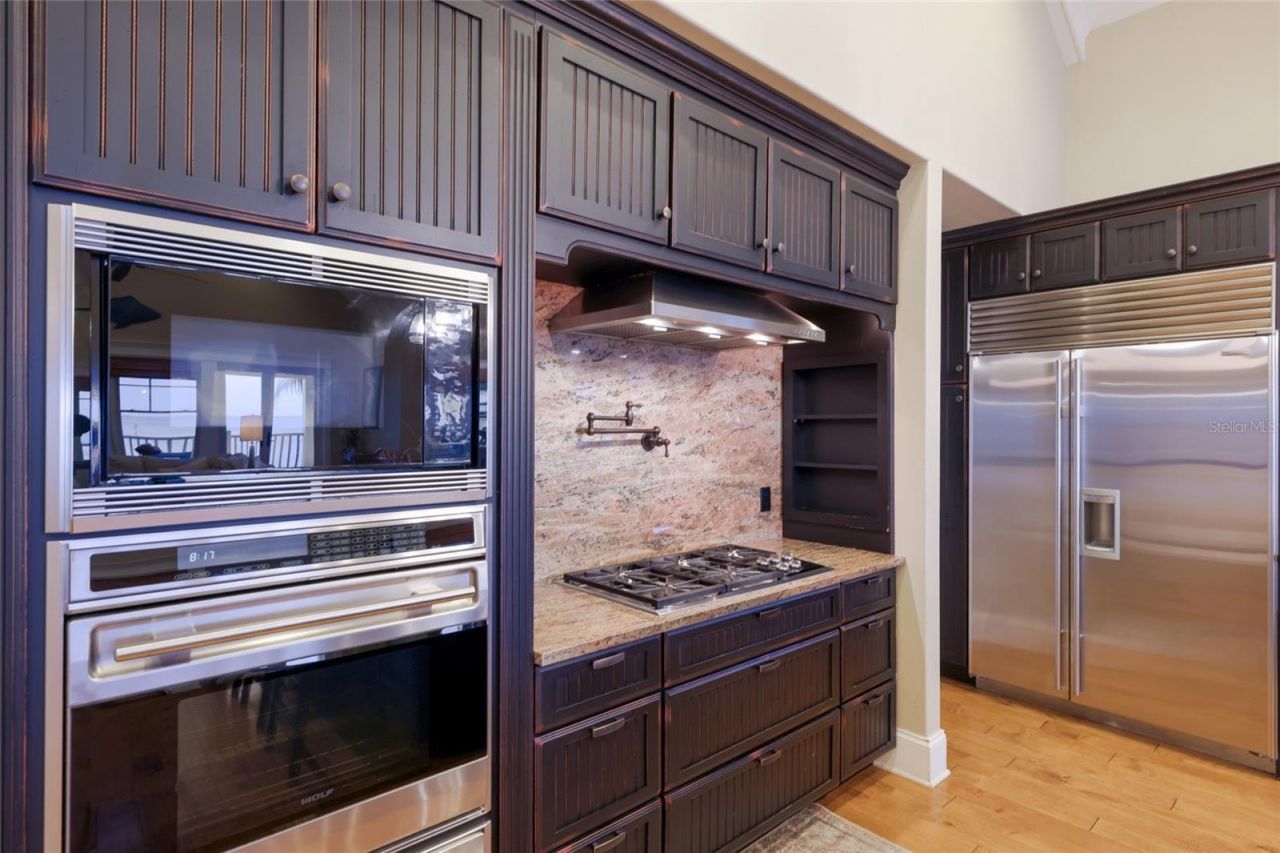 526 56th Street, Holmes Beach, FL 34217 Photo
