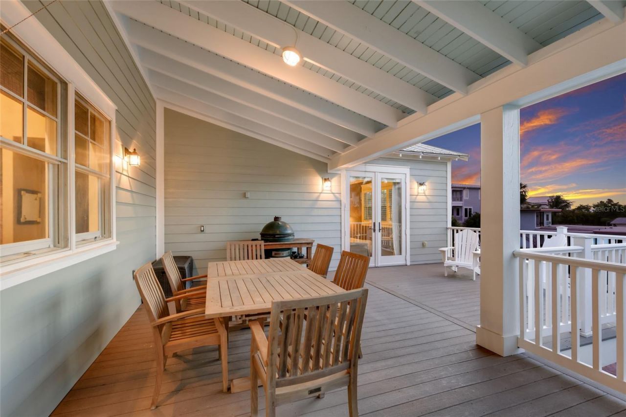 526 56th Street, Holmes Beach, FL 34217 Photo