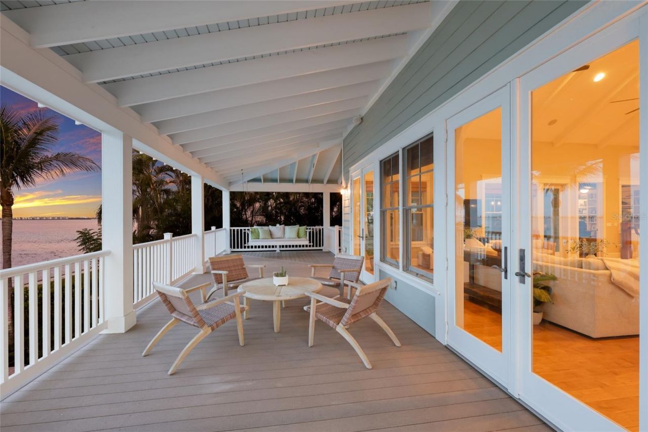 526 56th Street, Holmes Beach, FL 34217 Photo