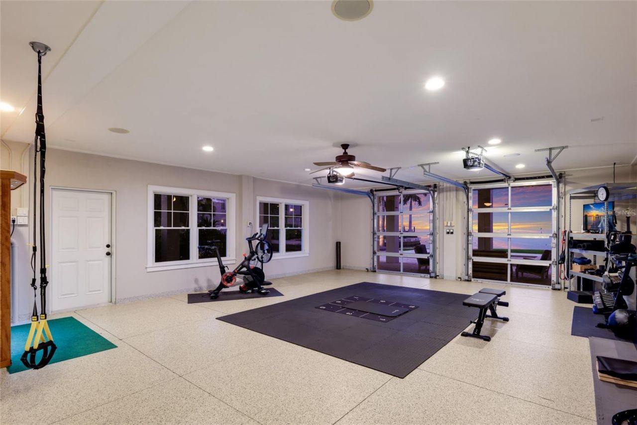 526 56th Street, Holmes Beach, FL 34217 Photo