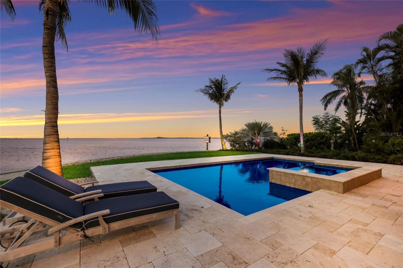 526 56th Street, Holmes Beach, FL 34217 Photo