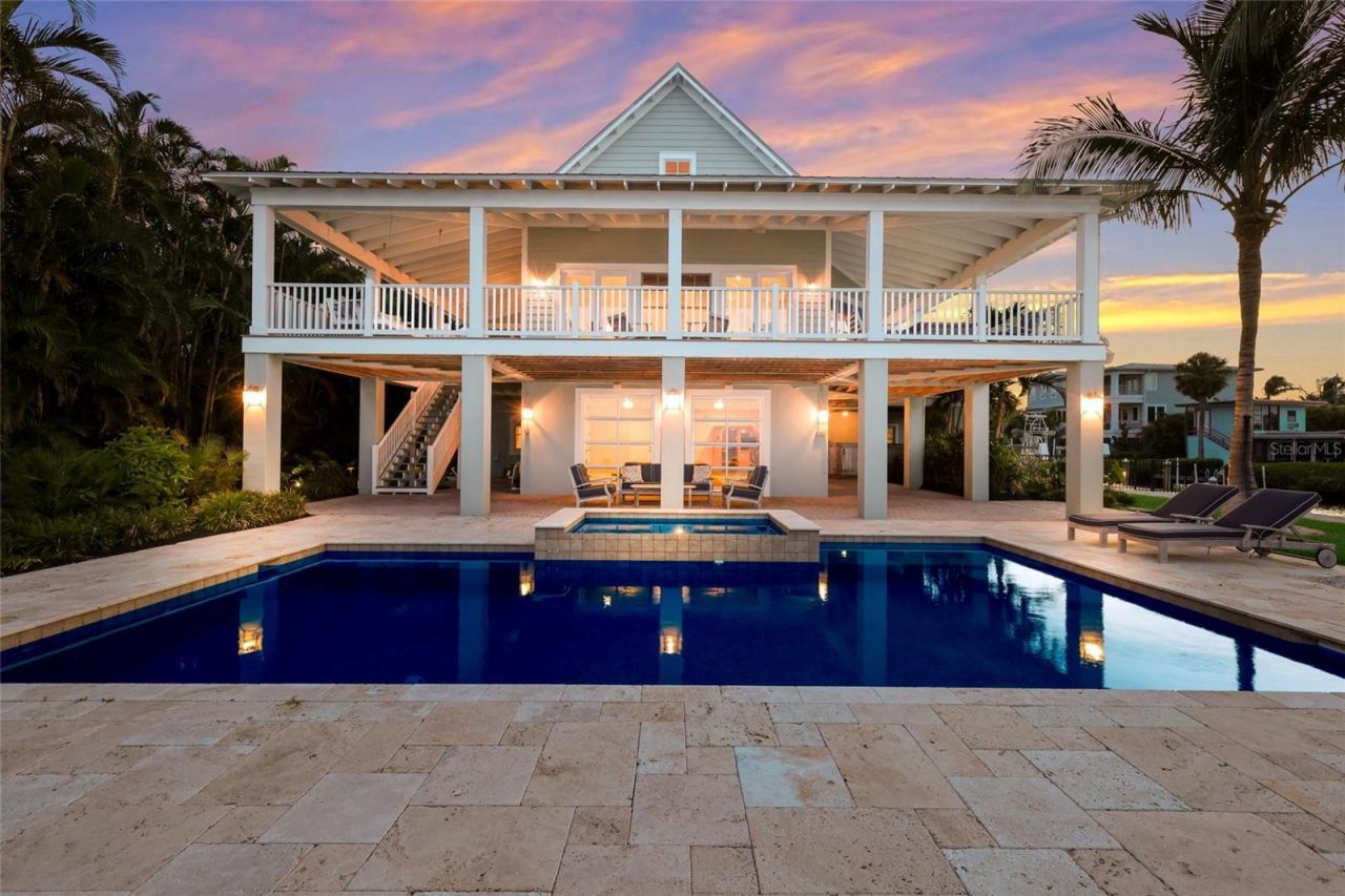 526 56th Street, Holmes Beach, FL 34217 Photo