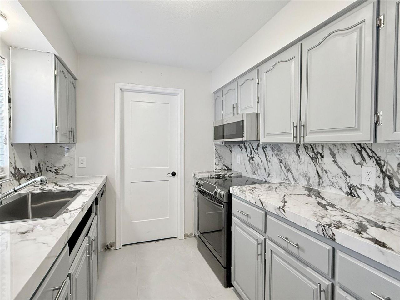 6105 New Hope Road , Orlando, FL 32824 Photo
