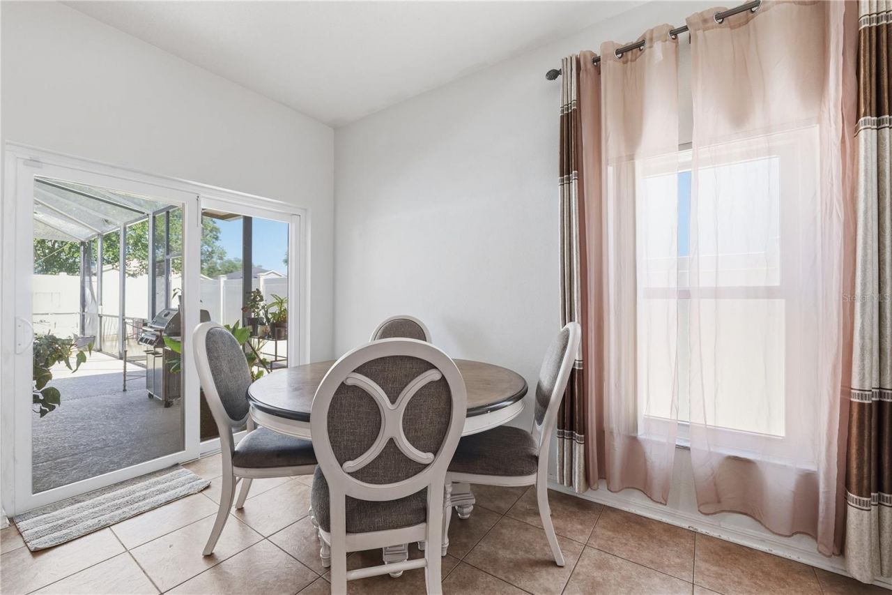 704 Parsons Pointe St, Seffner, FL 33584 Photo