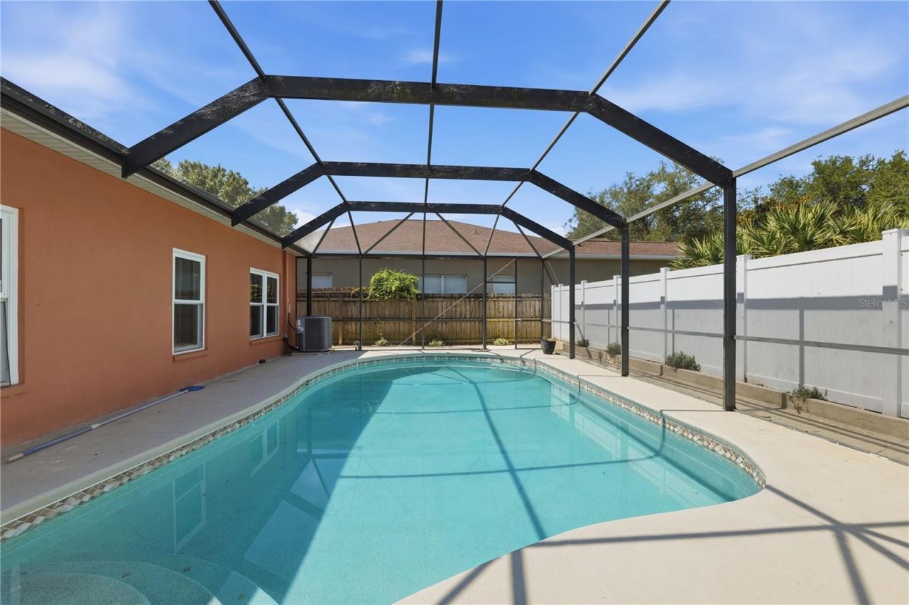 704 Parsons Pointe St, Seffner, FL 33584 Photo