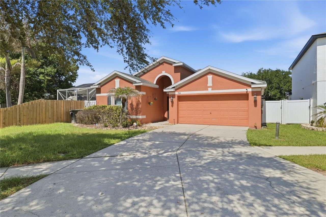 704 Parsons Pointe St, Seffner, FL 33584 Photo
